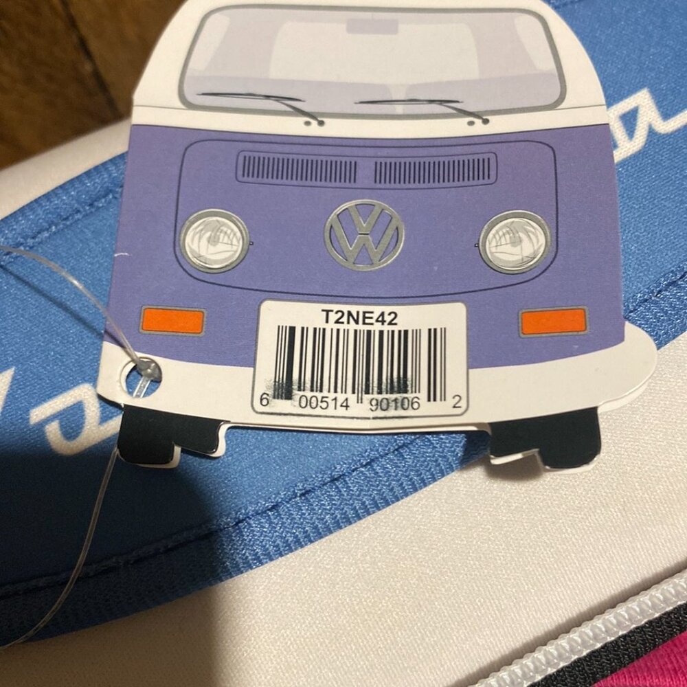 Licensed VW Hippie Bus Lunch Bag & Graphic Tee Set (Size Medium) - Picture 12 of 16